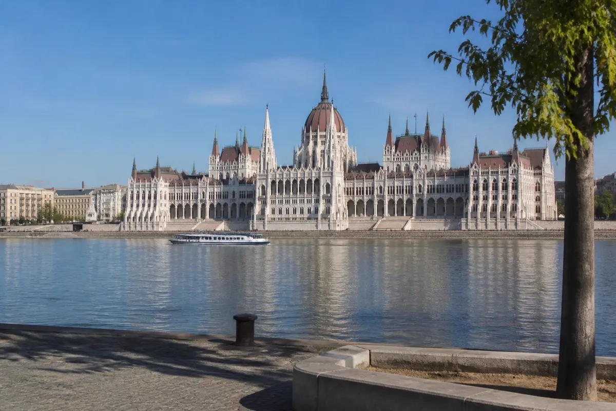 Parlament látogatás – vezetett túra az Országházban